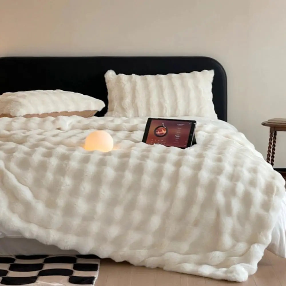 1pc Faux Rabbit Fleece Blanket - Weighted 6 lbs Faux Rabbit Fleece Blanket - Bedspread 3D Bubble & 800GSM